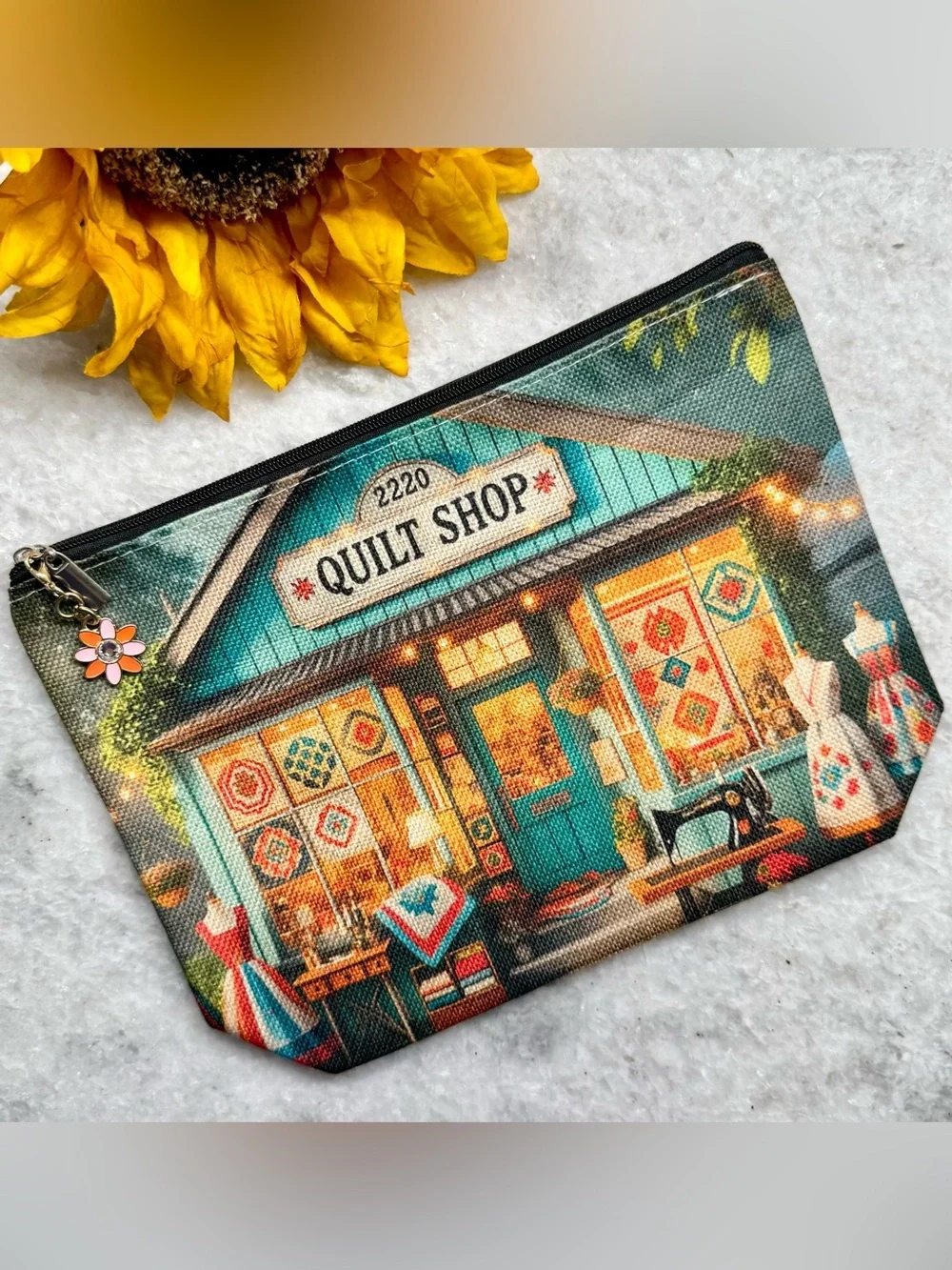 New Quilt Shop Sewing, Makeup, Charger, Quilting Bag w/ Flower Charm - 9.25”